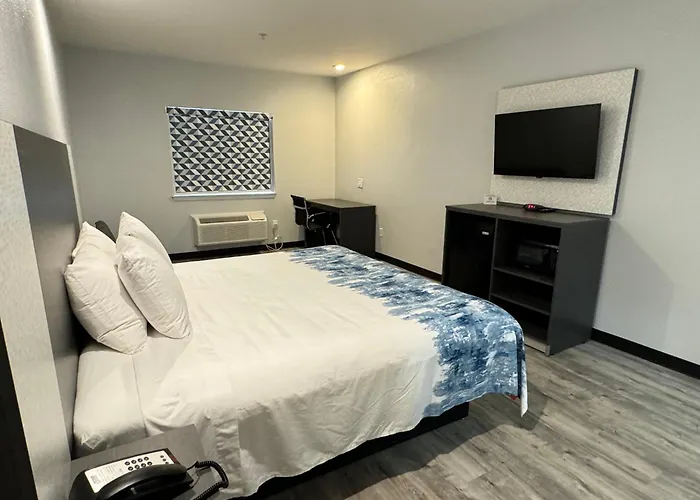 Americas Best Value Inn & Suites Haltom City Ft. Worth