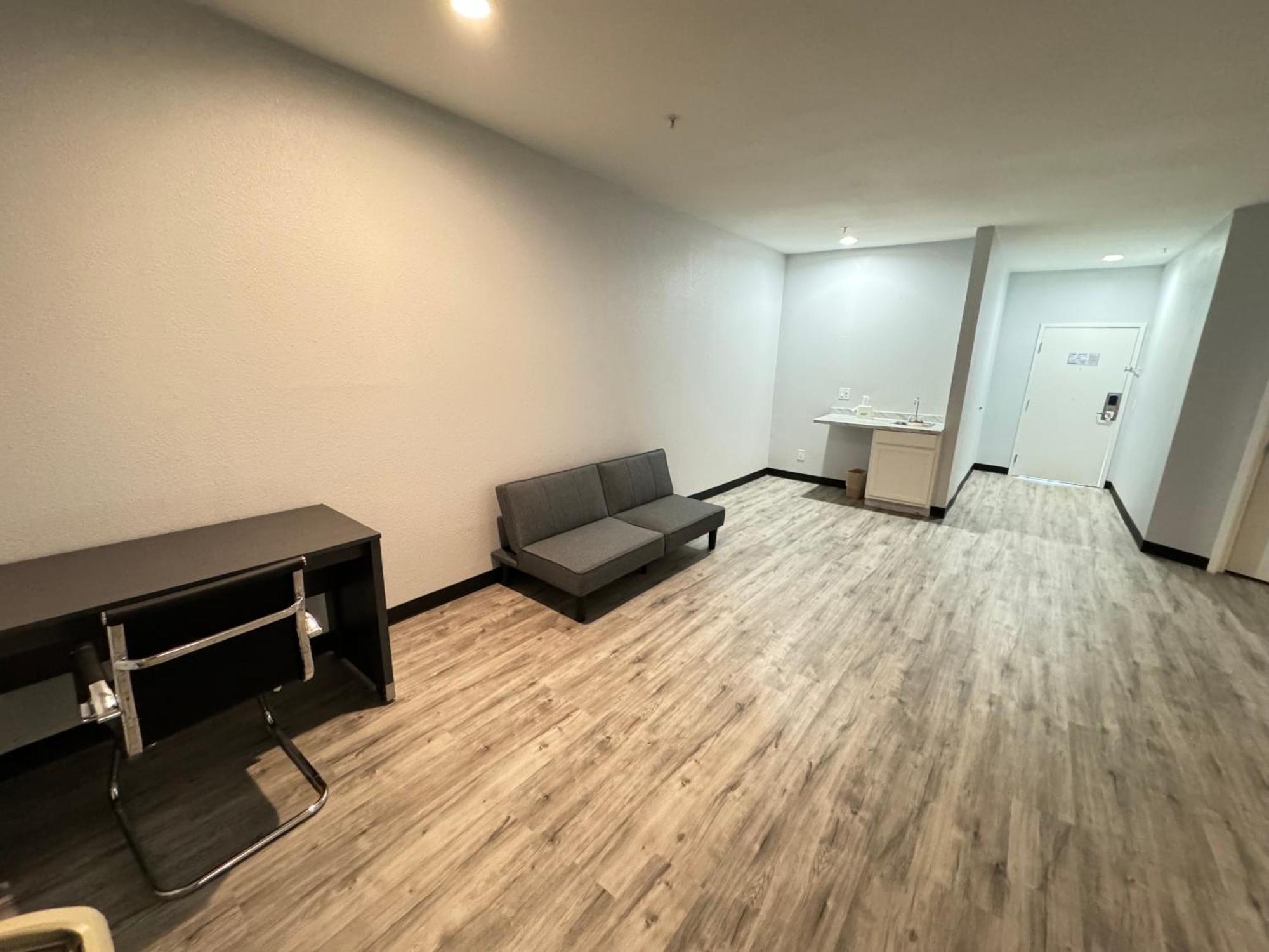 Motel Americas Value & Haltom Ft. Worth 2*