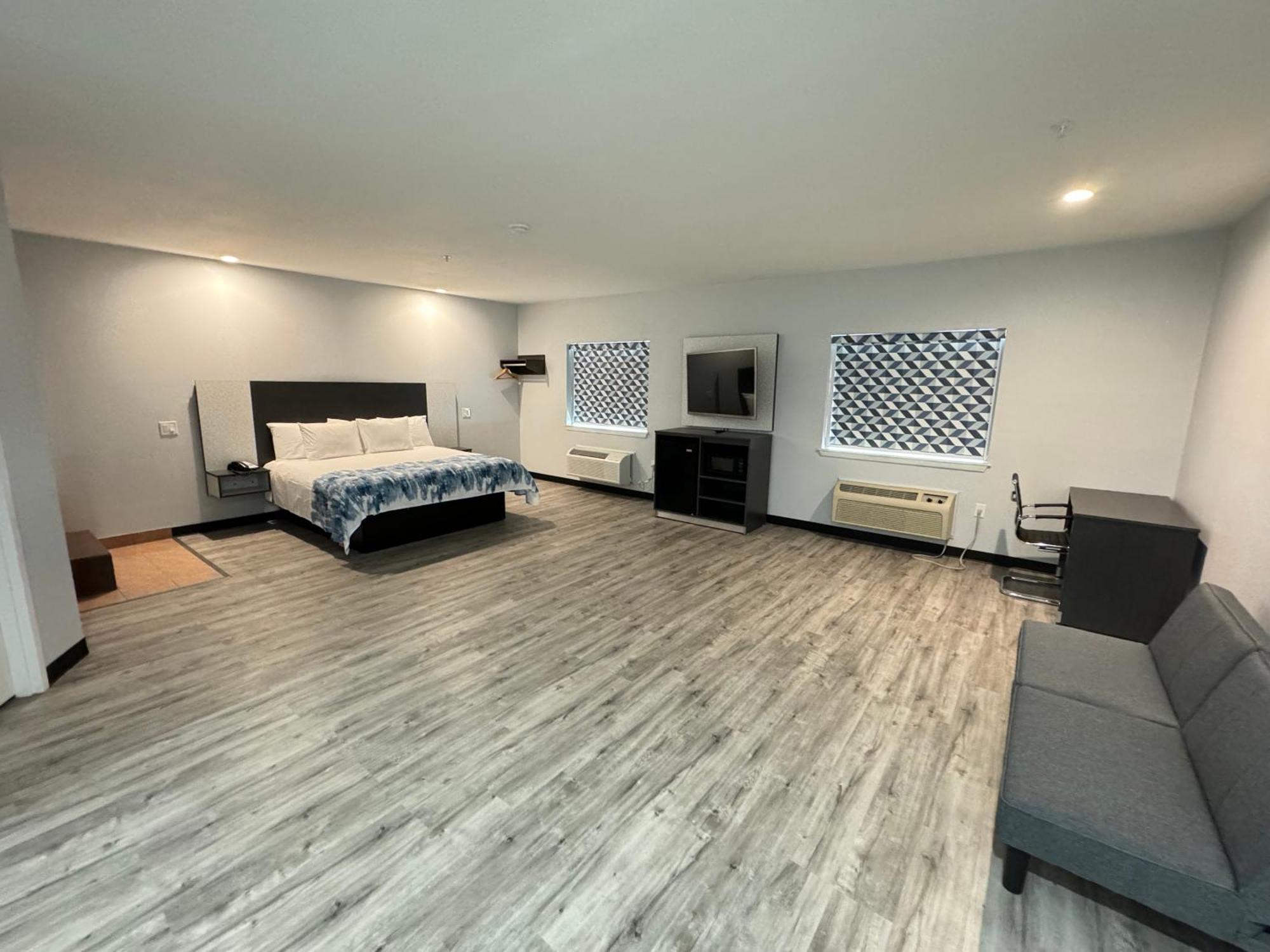 Americas Value & Haltom Ft. Worth Motel